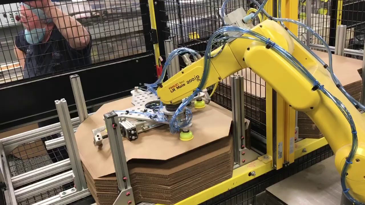 Fanuc Robotic Packaging 2 - YouTube