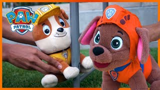 The Pups Have a Garage Sale 📦 | PAW Patrol | Toy Pretend Play for Kids