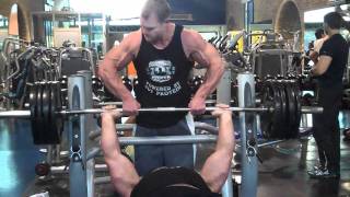 Derek Poundstone 180kg Bench Press | Maxiraw Training Day