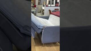 Découvrez ce canapé convertible 3 places en tissu gris en magasin ou sur notre site Internet 🤗