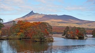 北海道  大沼公園の紅葉クルージング　Autumn leaves and cruising at Onuma Park, Hokkaido