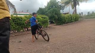 little boy cycle masti stunt in indapur