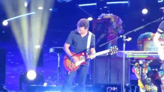 Coldplay and Michael J Fox | "Earth Angel"/"Johnny B Goode" | Metlife Stadium 7-17-16