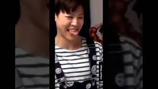 Jk was caught in a sing 😂 got lost watching #jikook #minkook #jikookvhope #taehyung #jimin #jungkook