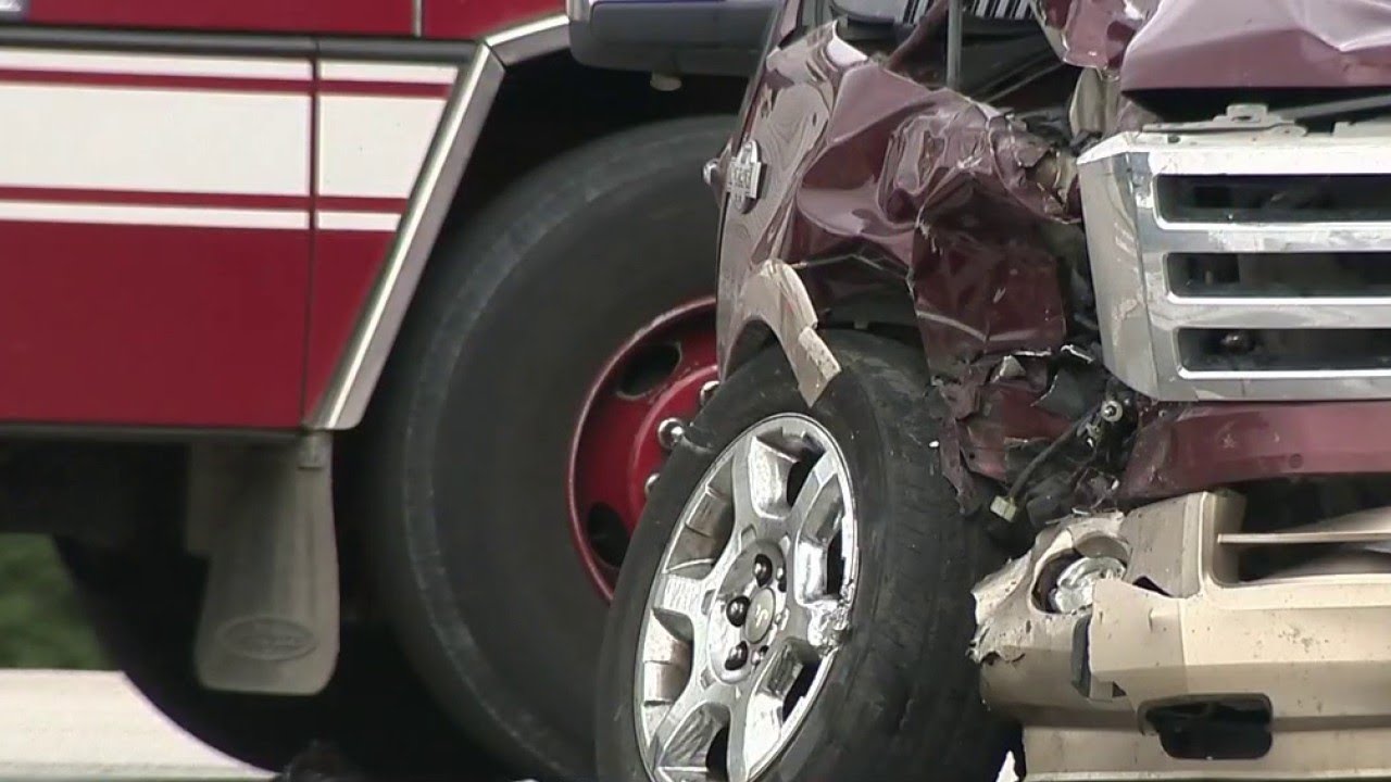 SAPD: Motorcyclist Dies After Colliding With Turning SUV - YouTube