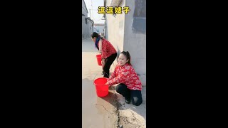 怎么抬不动阿#慧慧很努力#家庭搞笑#生活#亲子#记录