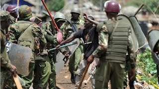 Kenya: Tear gas and violence at dawn in Nairobi's Kibera slum as polling stations open