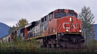 PASSENGER ABOARD!! RCMP INSPECT TRAIN, Classic CN Lashups, EMD SD70I, SD75I, and Dash 9s!