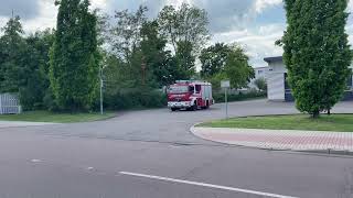 (Ausrücken + Handgruß) LF 16/12 FF Merseburg auf Einsatzfahrt 🚒