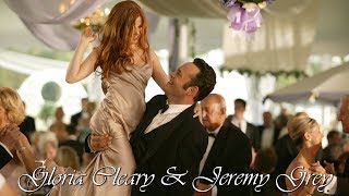 Gloria Cleary & Jeremy Grey (Wedding Crashers)