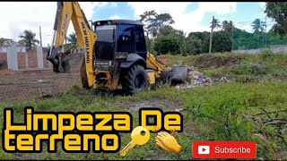 Limpeza de terreno com Retroescavadeira New Holland B95B