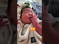 【生後わずか10日】自分の指をおっぱいと間違える赤ちゃん【新生児】a newborn baby