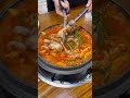 eating alive octopus. makan gurita hidup mukbang gurita koreanfood makanananeh viralfood fyp