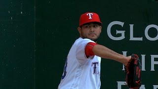 OAK@TEX: Perez fans six over seven strong frames