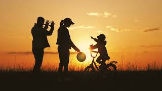 DOWNLOAD COPYRIGHT FREE Videos | Happy Family enjoying at Sunset / Stock Videos   ANIMATION ELEMENTS