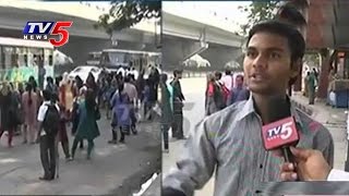 Passengers  Facing Trouble with City Buses | Hyderabad | TV5 News