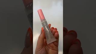 Thoughts on this lip gloss? Would you use it 😬✨😱 #shortscreator #kikizcosmeticz