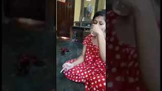 কলেজের মেয়েরা যে ভাবে নেশা করে