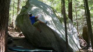 Squamish Bouldering: Baba Hari Dass (V7)