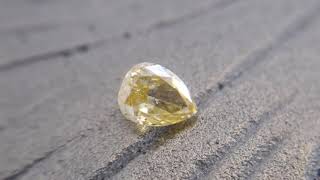 約 0.11 ct Orangy Yellow 系 ± I1 天然 ダイヤモンド ルース ラウンド #342