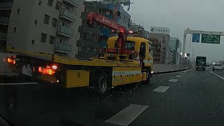 首都高パトロール隊のクレーン付き運搬車が待機していた訳…ドラレコ