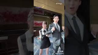 왕허디 귀욤댄스~♥ Dylan Wang Hedi \u0026 Bai Lu's Surprise Dance 왕학체 이애위영 구독❤︎좋아요