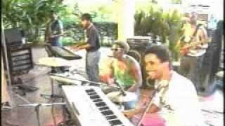 WCK-BAND WAGON TRAIN Video