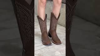 Bota vaquera, Daysi 🥰🔥#foryou #botasdemujer #botasvaqueras #viralvideo #cowgirl #botas