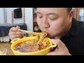 ah qiang makes steak instant noodles. it’s a super big bowl and it’s so satisfying to take a big sip