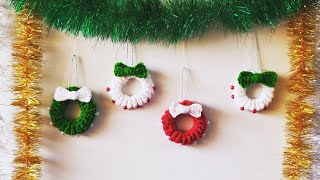 Christmas Crochet Decorations | Crochet Christmas Ornament Mini Wreath Tutorial