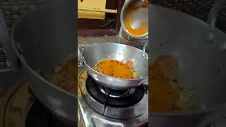 சுவையான குடைமிளகாய் கிரேவி ( capsicum gravy recipe in Tamil)😋😋