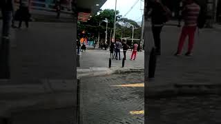 IFMNOTICIAS.COM Calle Barranquilla estuvo cerrada por protestas cerca de la U de A-1