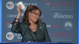 Palin mocks Obama's coffee cup salute