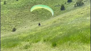 Paragliding, slope landing