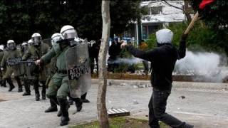 Peaceful strike turns violent in Greece