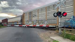 BNSF 7364 EB Leads Manifest Train With Friendly Crew In Laredo, Texas 10/5/22