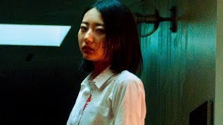 主演・武田玲奈が血まみれに! 人狼役で嘘と裏切りの演技を熱演/映画『人狼ゲーム インフェルノ』予告編