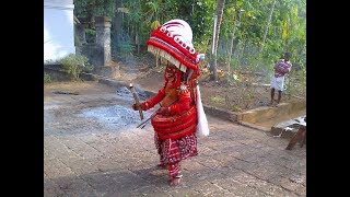 Chavanapuzha prayankott tharavade theyyam // ചവനപ്പുഴ പ്രേയാങ്കോട് തറവാട് തൊണ്ടച്ചൻ പുറപ്പാട് (2015)