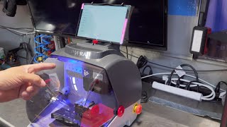 Futura Auto Key Cutting Machine - Full Setup