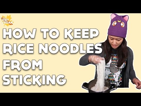 How To Keep Rice Noodles From Sticking Together | KITCHEN HACKS! How To Keep Rice Noodles From Sticking Together | KITCHEN HACKS!