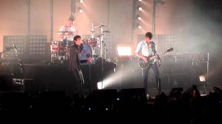 Little Illusion Machine (Wirral Riddler) - Arctic Monkeys & Miles Kane @ Zénith de Toulouse 6.02.12