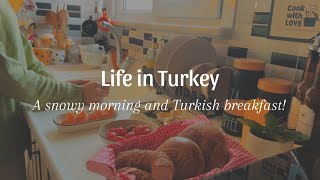 What I’m Knitting These Days: Snowy Morning in Istanbul, Turkish Breakfast & Cozy Dinner Night 💌