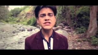 Hello - (spanish version) - Kevin Karla & La Banda (Video oficial)