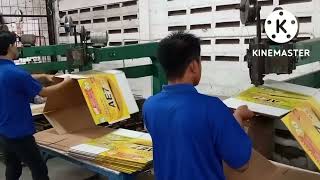 Mesin Stitcing Kardus Karton Box Mesin Jahit Kardus Gelombang Mesin Staples Carton Box Kemasan.