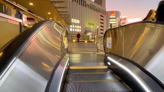 【東芝】JR八王子駅北口ペデストリアンデッキのエスカレーター　TOSHIBA ESCALATOR