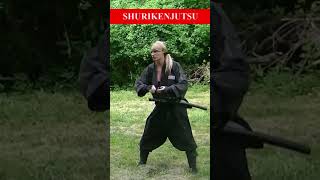 NINJA SELF DEFENSE TRAINING 🥷🏻 Togakure Ryu NINJUTSU: Shuriken ESCAPE TECHNIQUES #Shorts