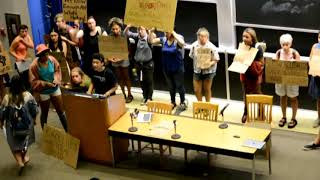 Reed College: Hum Protests 2017 - Fall