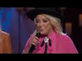 tanya tucker performs