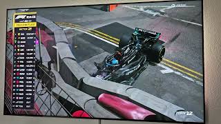 F1 Grand Prix Singapore Russel crashed in last lap, Sainz wins!!