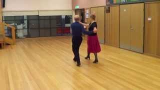 Saunter d'Amour Sequence Dance Demonstration